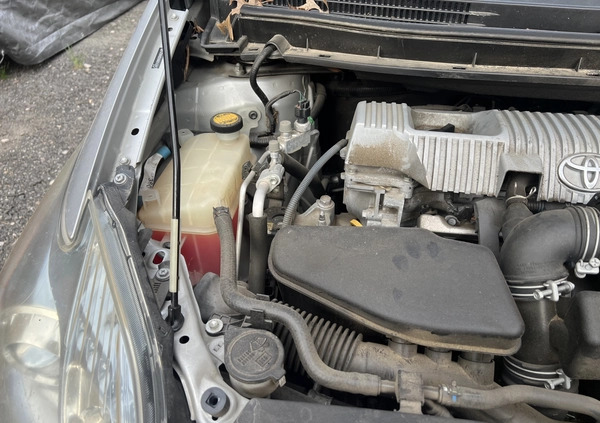 Toyota Prius cena 27900 przebieg: 118000, rok produkcji 2010 z Kobyłka małe 29
